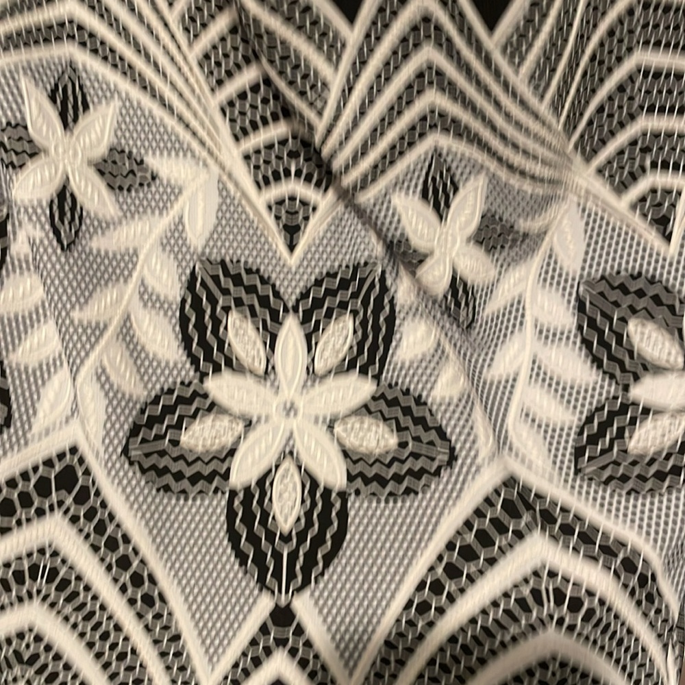 Chelsea Taylor Dress Women Size 10 Black White Dressy Embroidered Detailing - Picture 8 of 10